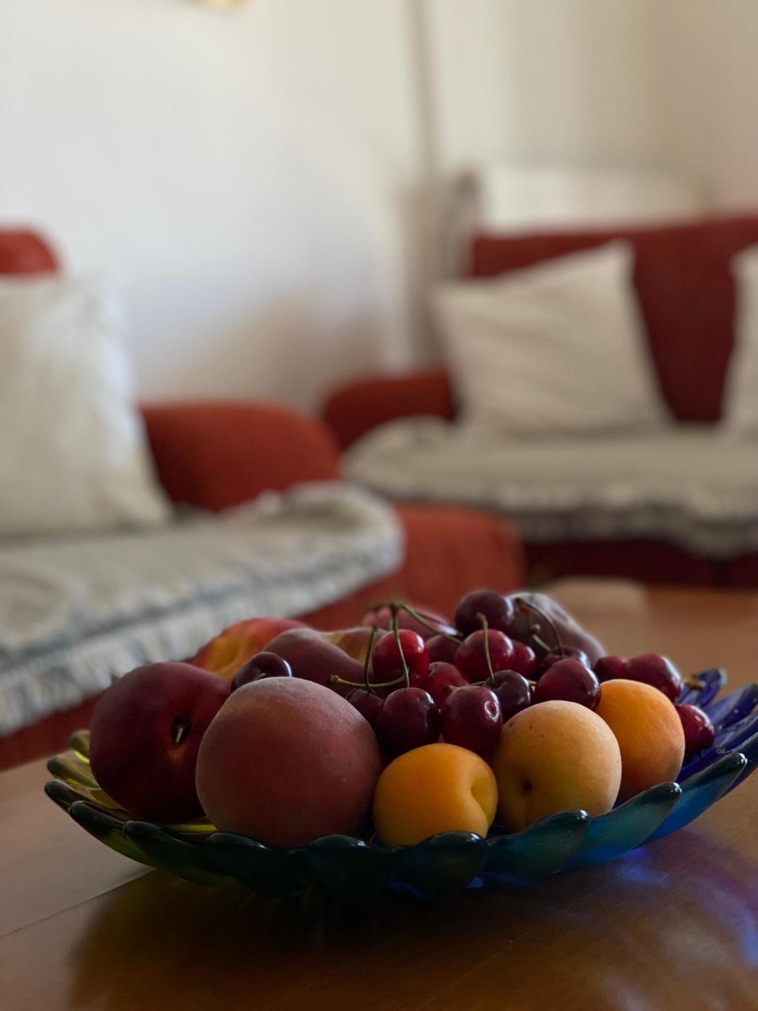Family Apartment Неа Мудания Екстериор снимка
